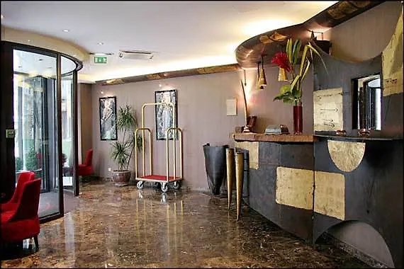 Pavillon Opéra Grands Boulevards Hotel 3*